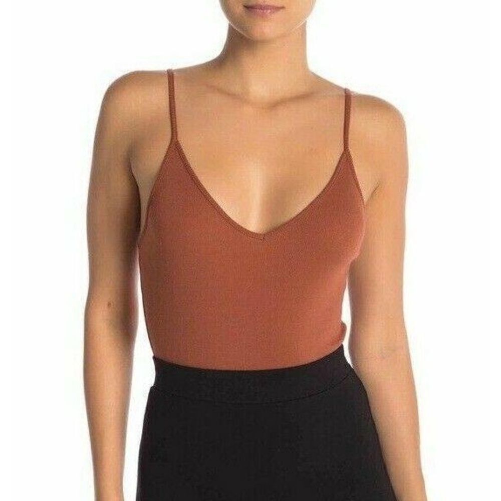 ✨ BP Rust Sequoia V Neck Ribbed Thong Bodysuit ✨